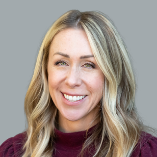 Erin Stephenson headshot