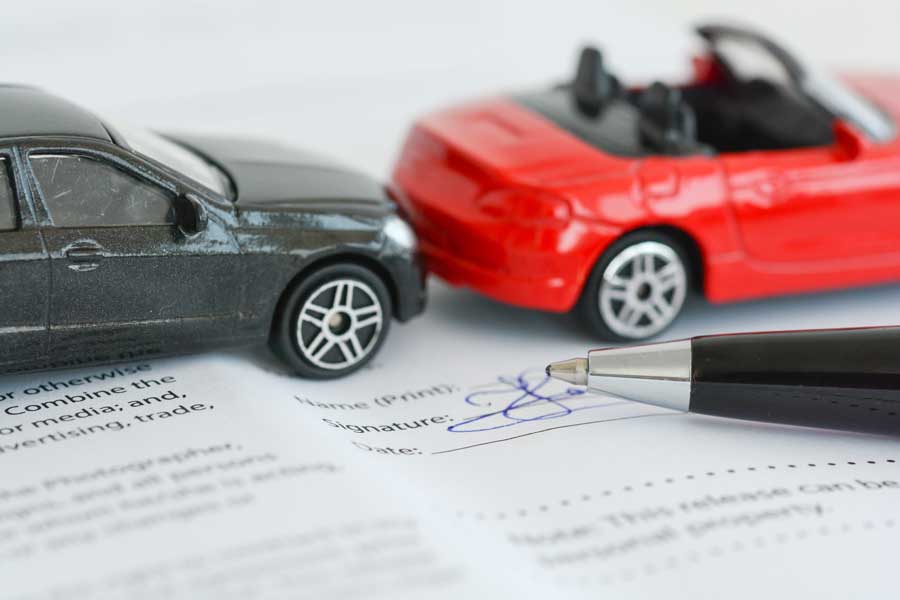 car and insurance contract