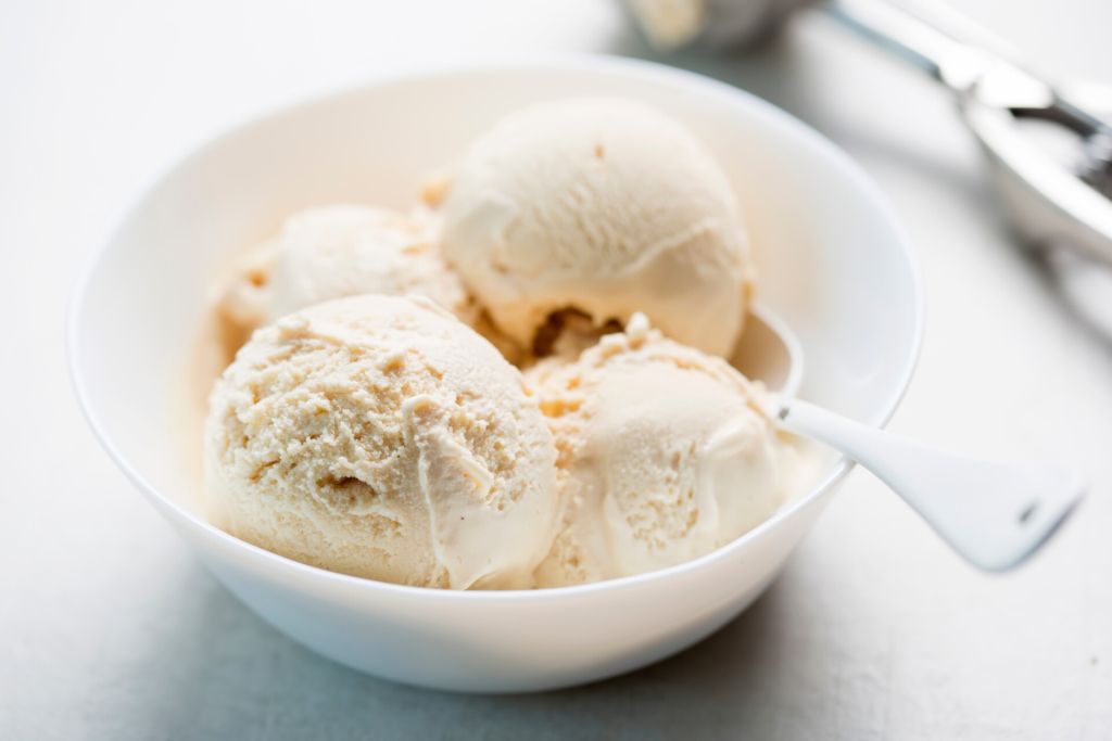 image of vanilla ice cream in a bowl